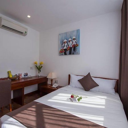 Ocean Flower Hotel Da Nang Exterior photo